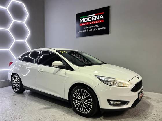 FORD FOCUS 2.0 SE FASTBACK 16V FLEX 4P POWERSHIFT FORD FOCUS 2.0 SE FASTBACK 16V FLEX 4P POWERSHIFT